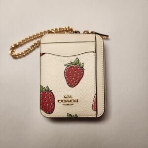 NWT COACH CAR32 STRAWBERRY PRINT ID BADGE Zip Card WALLET